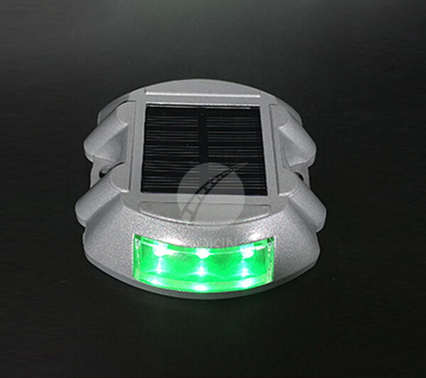 Solar Road Stud Is Suitable for Outside Installation